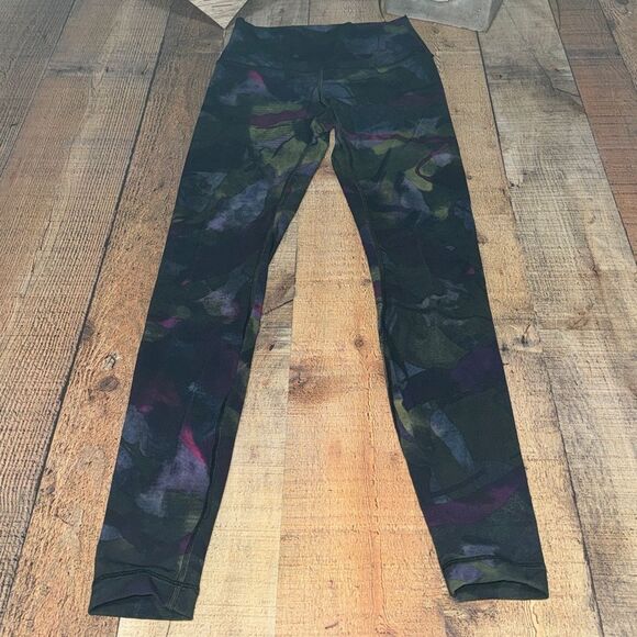 Lululemon Wunder Under Hi-Rise Tight Full-On Luxtreme 28"
Aura Dark Chrome Multi - Picture 11 of 13